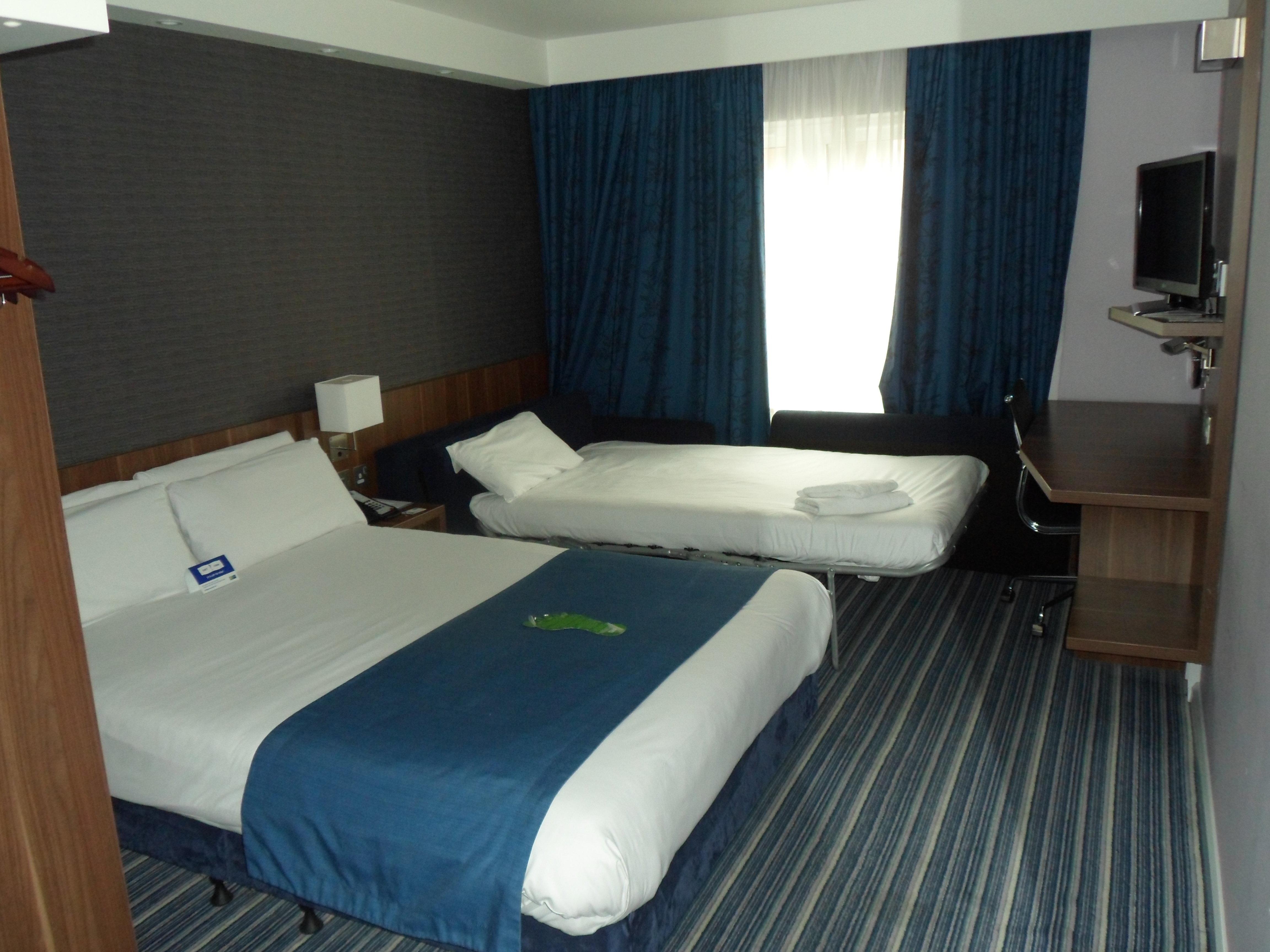 Holiday Inn Express Windsor By Ihg Εξωτερικό φωτογραφία