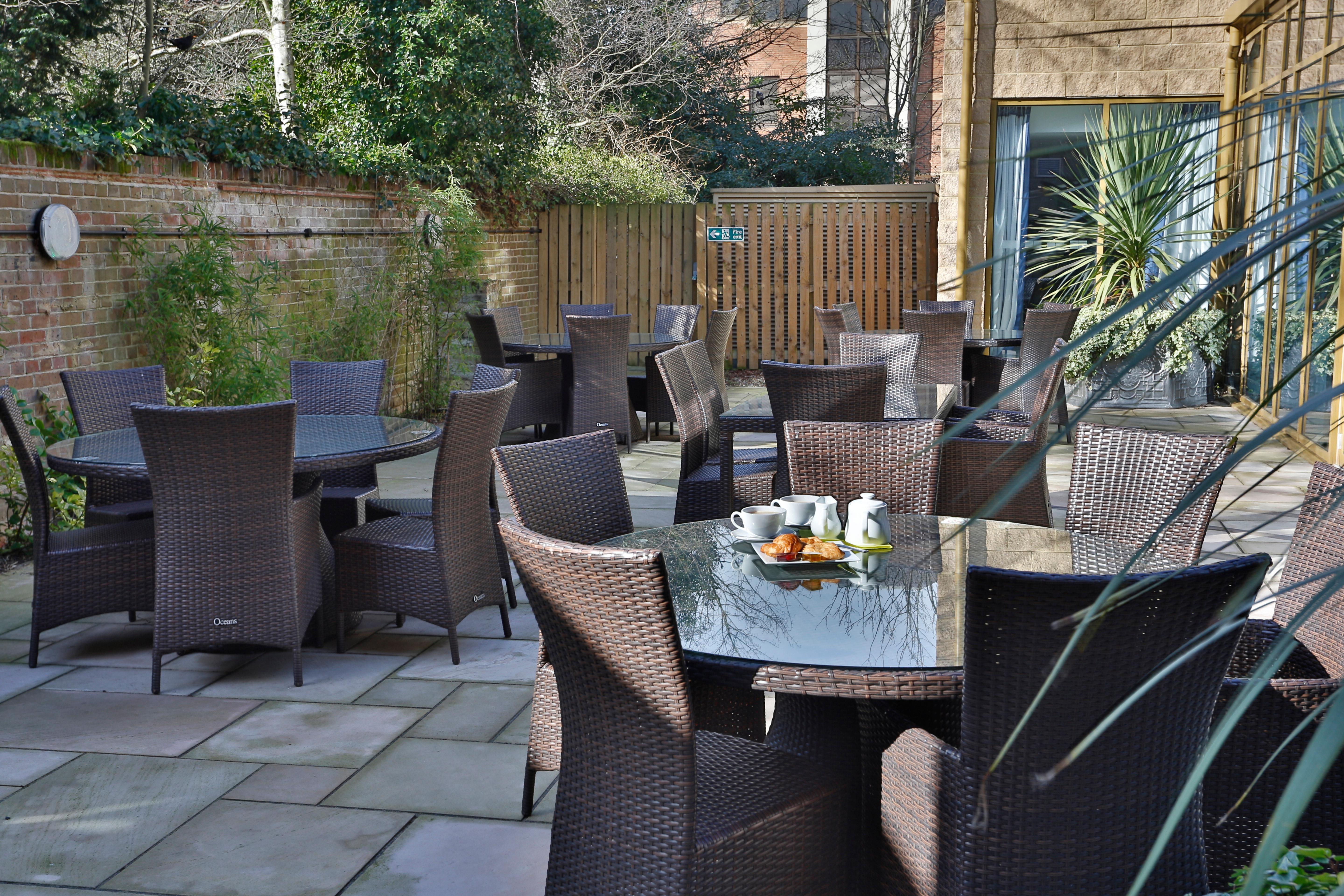 Holiday Inn Express Windsor By Ihg Εξωτερικό φωτογραφία