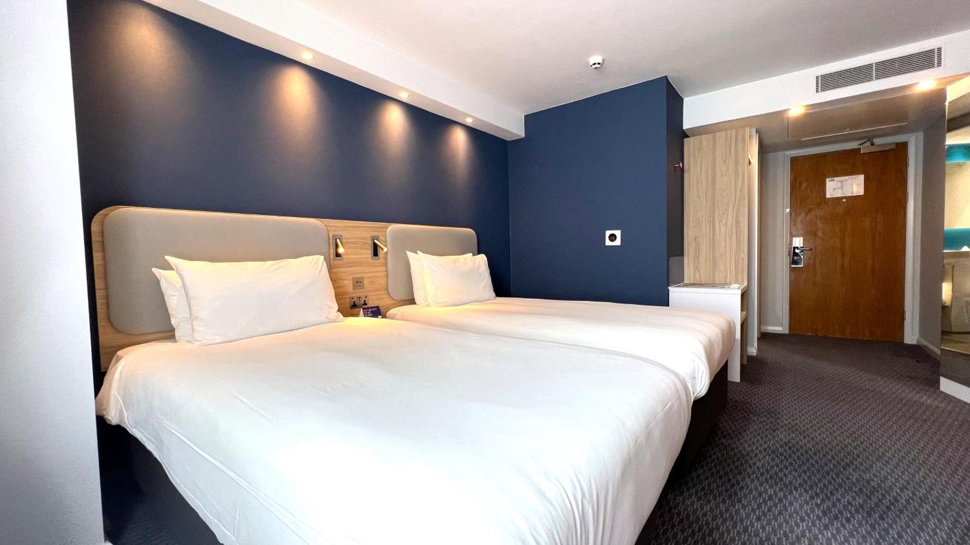 Holiday Inn Express Windsor By Ihg Εξωτερικό φωτογραφία