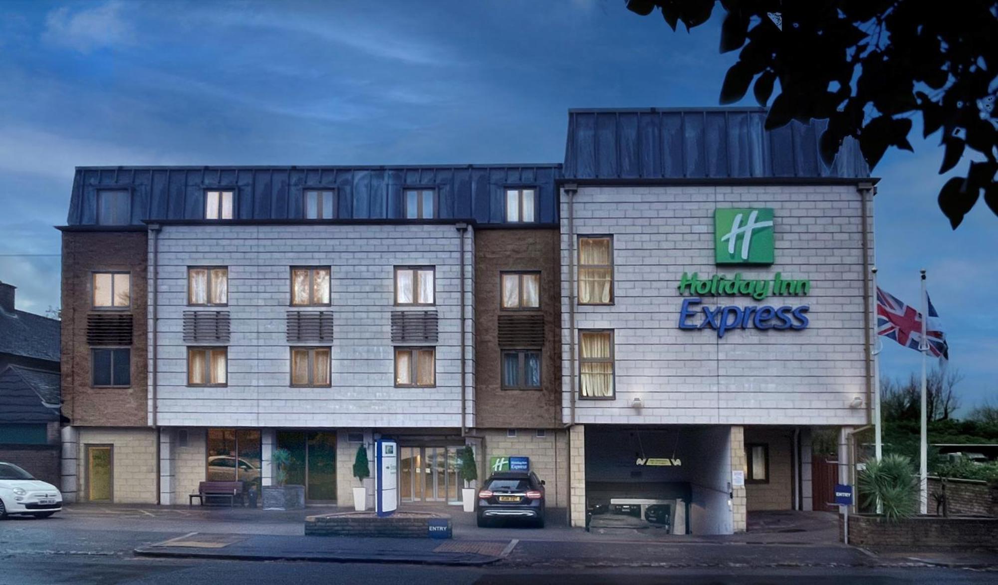 Holiday Inn Express Windsor By Ihg Εξωτερικό φωτογραφία