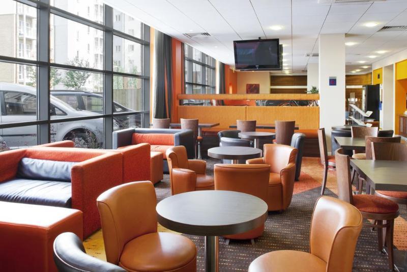 Holiday Inn Express Windsor By Ihg Εξωτερικό φωτογραφία